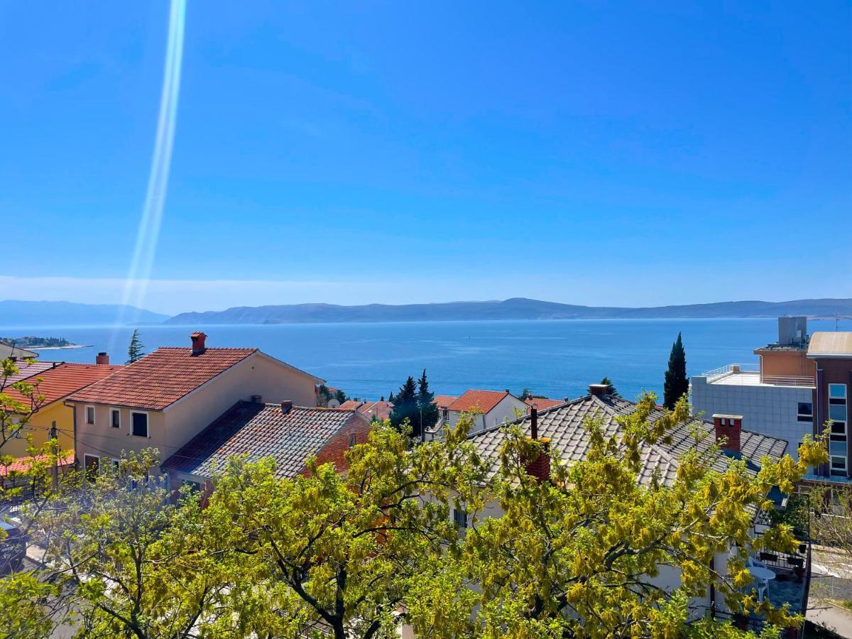 Apartmani Milan Crikvenica Exterior foto