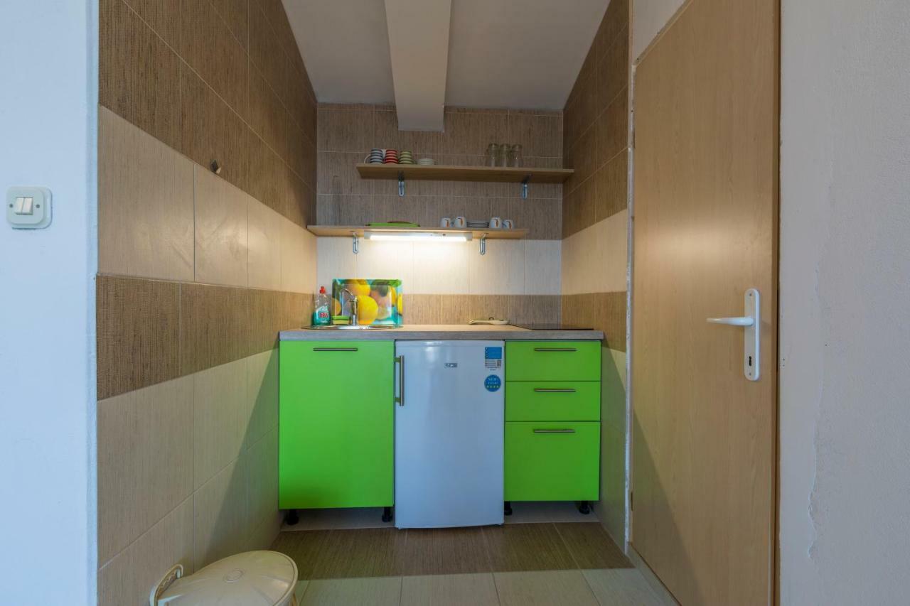 Apartmani Milan Crikvenica Exterior foto